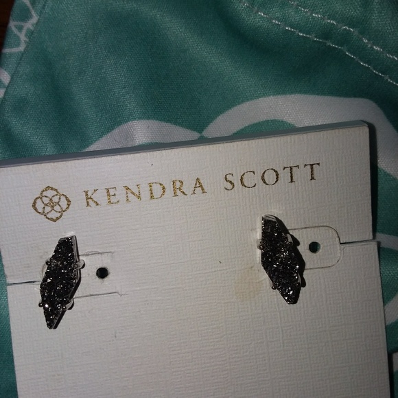 Kendra Scott Jewelry - Kendra studs